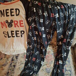 Woman's Mickey Mouse Pajamas, size 1X